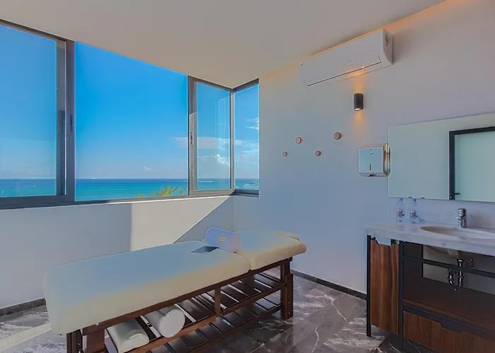 Singular Joy - 2 Bedroom With Street View *